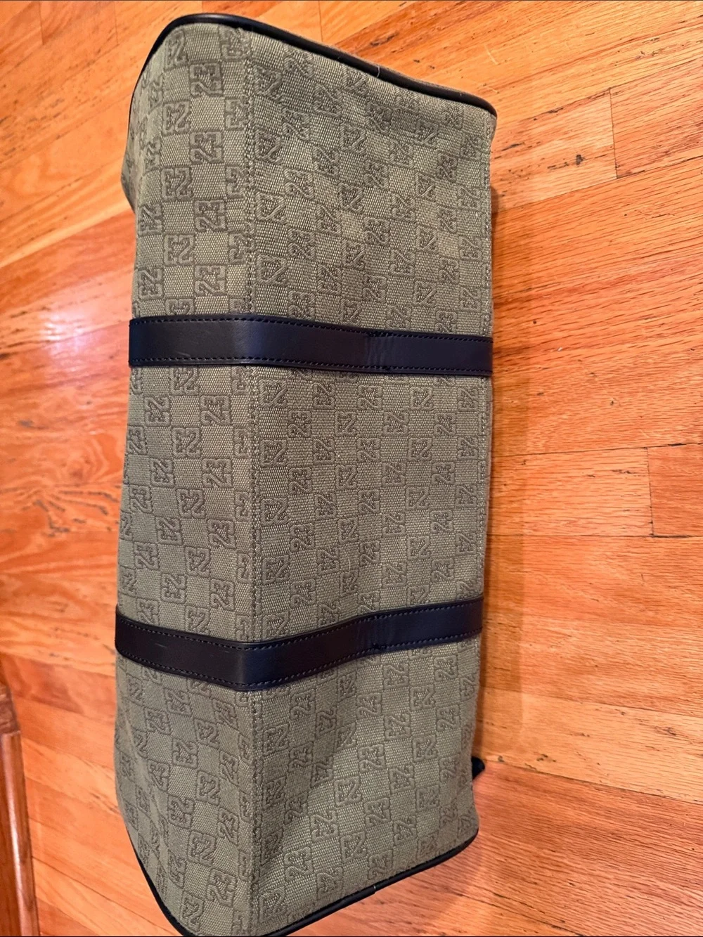 LIKE NEW Air Jordan Olive Travel Duffel